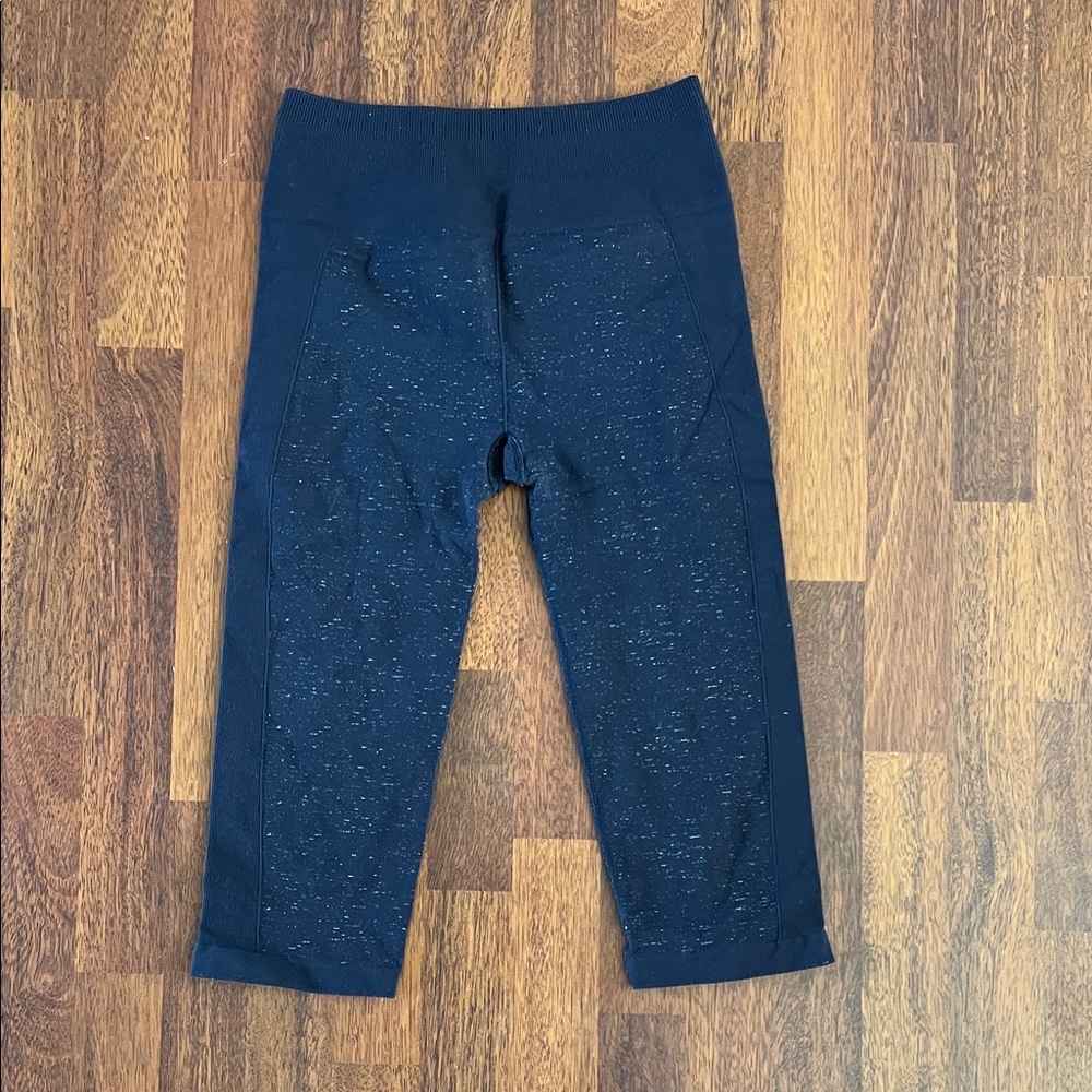 Lululemon capri leggings size M